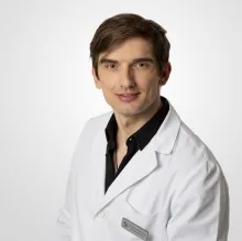 Dr. Ammar Omanovic
