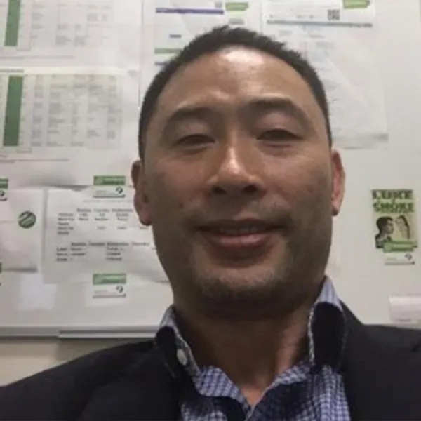 Dr Andrew Mau
