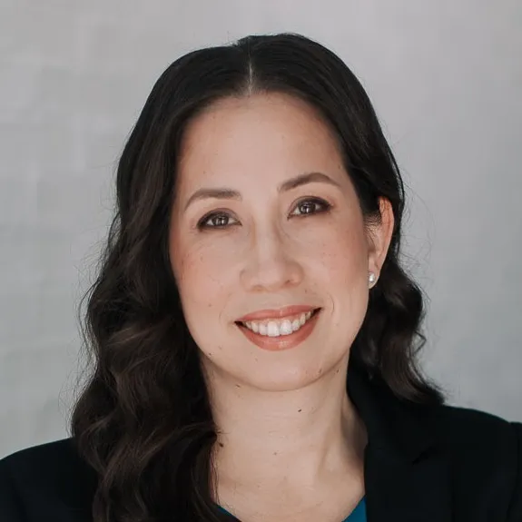 Dr Anke Nguyen