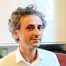 Dr. med. Daniel Ekhart