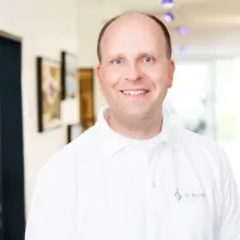 Dr. med. dent. Dirk Mangel