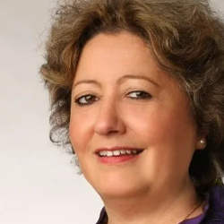 Dr Gabrielle Casper