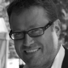 Priv.-Doz. Dr. Dr. Jens-Jörg von Lindern