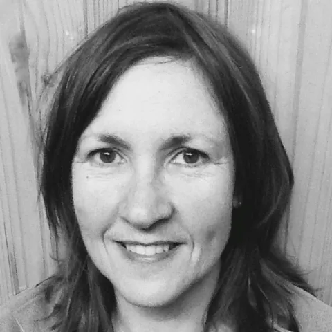 Dr Joanne Dondey