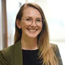 Dr Julia Kirby