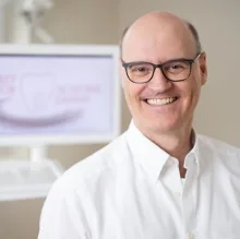 Dr. med. dent. Matthias Thuma