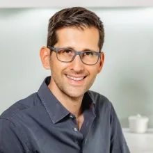 Dr. med. dent. Oliver Raeth