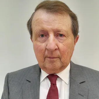 Dr Peter Cowen