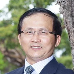 Dr Quang Ho