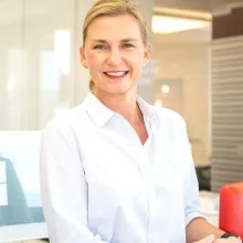 Dr. Ruth Sälzer