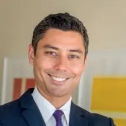 Dr Scott Leslie