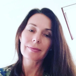 Dr Sharon Hodgson