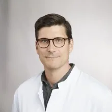Dr. med. Sven Mularski