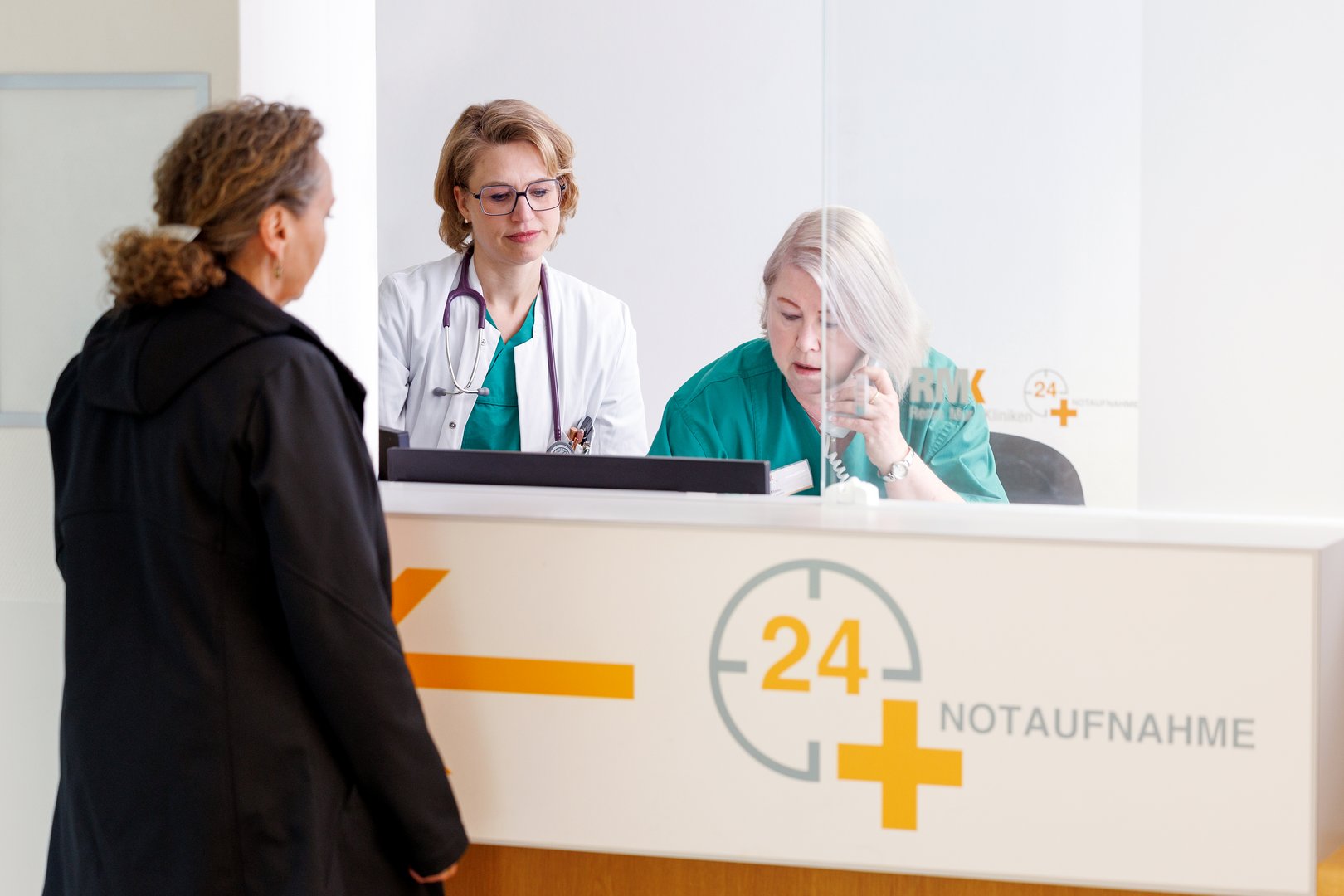 Wie finde ich 24-Stunden-Kliniken in meiner Nähe?