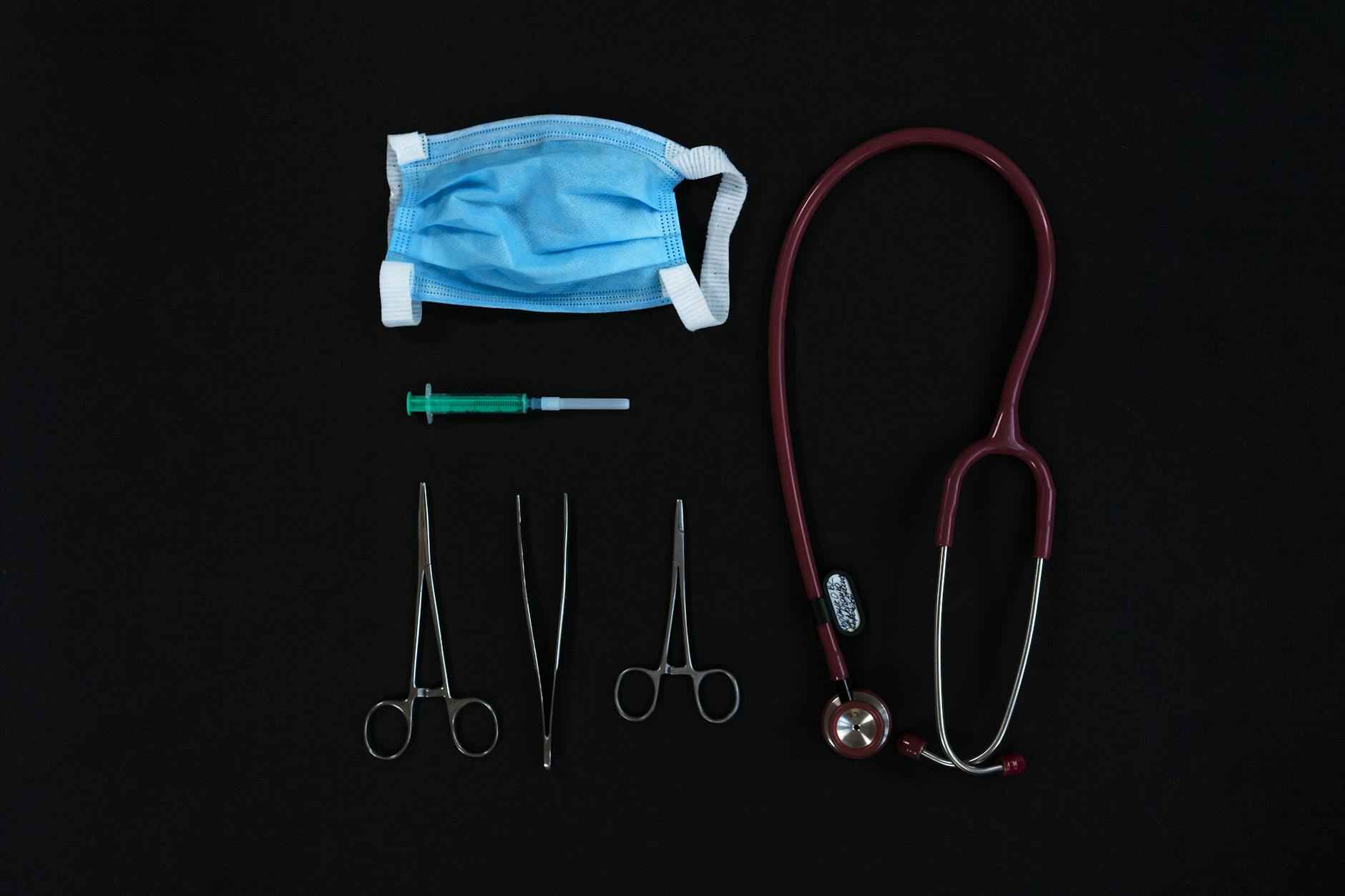 24/7 Care: How to Locate Emergency Clinics That Never Close 1 Understanding Emergency Clinics