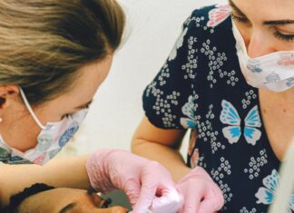 Dental Clinics: Discover Expert Tips For Perfect Oral Health