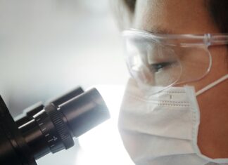 Clinical Labs: Discover How They Revolutionise Health Diagnostics